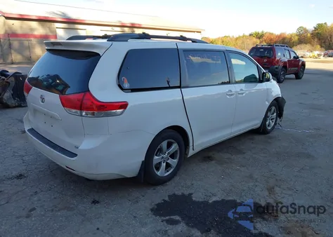 2014 Toyota Sienna Le V6 8 Passenger from USA, damaged, VIN 5TDKK3DC4ES515709